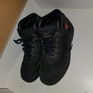 Black timberland boots